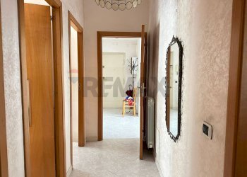Hall / corridoio - Three-room apartment Via Cassano
 
122, Napoli - photo 10