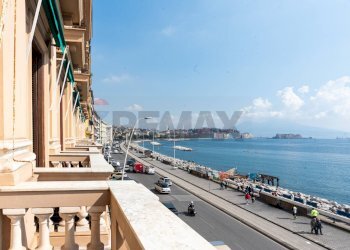 Vista dell\'acqua - Appartamento Via Francesco Caracciolo
 
13, Napoli - foto 1