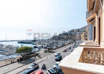 Edificio all\'aperto - Appartamento Via Francesco Caracciolo
 
13, Napoli - foto 2