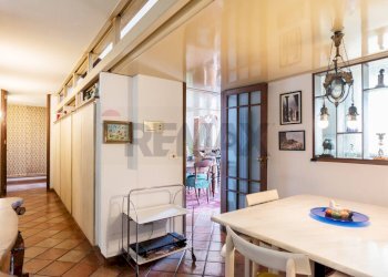 Sala da pranzo - Appartamento Via Francesco Caracciolo
 
13, Napoli - foto 27