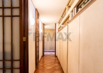 Hall / corridoio - Appartamento Via Francesco Caracciolo
 
13, Napoli - foto 28