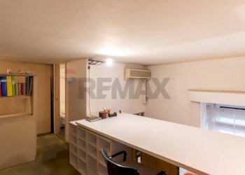 Ufficio - Appartamento Via Francesco Caracciolo
 
13, Napoli - foto 32