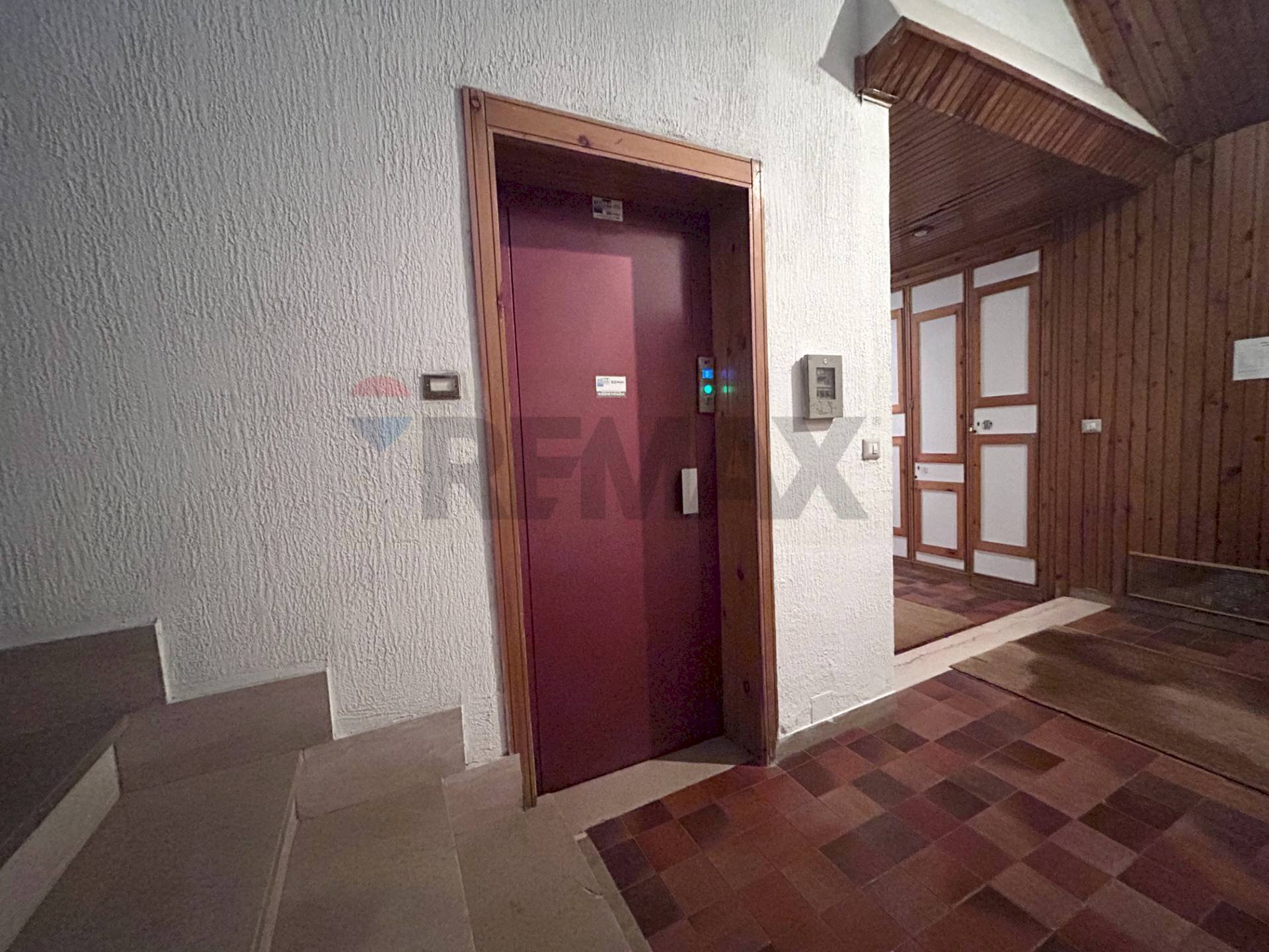 Ricezione / Lobby - Trilocale Viale Regina Elena
 
95, Rivisondoli - foto 3