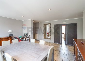 Sala da pranzo - Four-room apartment Dalmine - photo 2