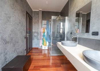 Bagno - Four-room apartment Dalmine - photo 10