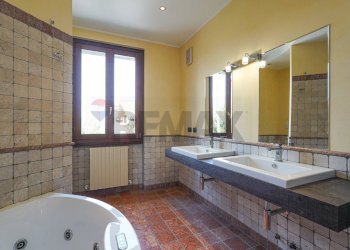 Bagno - Four-room apartment Dalmine - photo 13