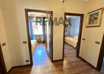 Hall / corridoio - Apartment Breno - photo 17