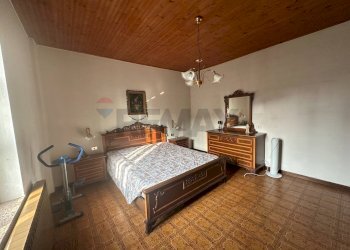 Camera / camera da letto - Three-room apartment via Battisti
 
11, Osio Sopra - photo 12