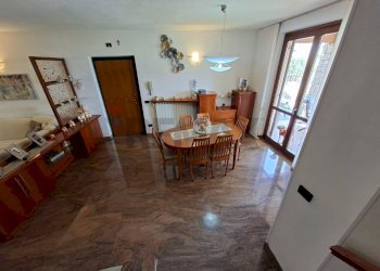 Sala da pranzo - Casa semi indipendente Costa Volpino - foto 20