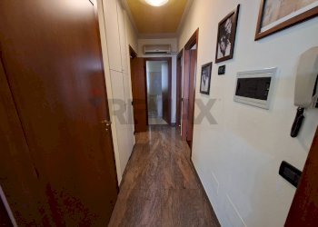 Hall / corridoio - Casa semi indipendente Costa Volpino - foto 40