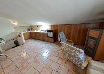 Cucina - Casa semi indipendente Costa Volpino - foto 43