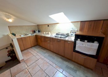 Cucina - Casa semi indipendente Costa Volpino - foto 44