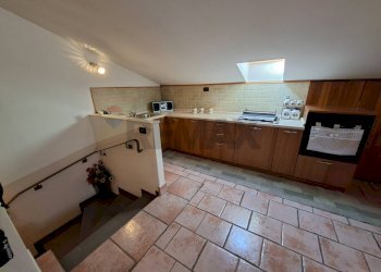 Cucina - Casa semi indipendente Costa Volpino - foto 46