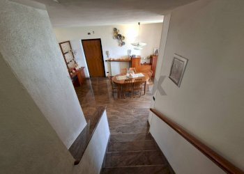 Hall / corridoio - Casa semi indipendente Costa Volpino - foto 52