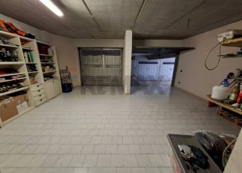 Parcheggio - Semi-detached house Costa Volpino - photo 54