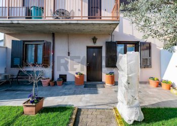 Casa all\'aperto - Trilocale VIA STEZZANO
 
7A, Azzano San Paolo - foto 3