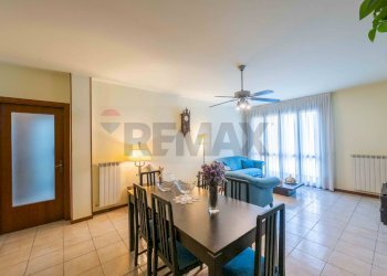 Sala da pranzo - Trilocale VIA STEZZANO
 
7A, Azzano San Paolo - foto 8