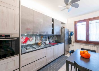 Cucina - Trilocale VIA STEZZANO
 
7A, Azzano San Paolo - foto 12