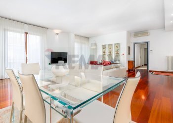 Zona giorno - Attico via Clara Maffei
 
15, Bergamo - foto 5