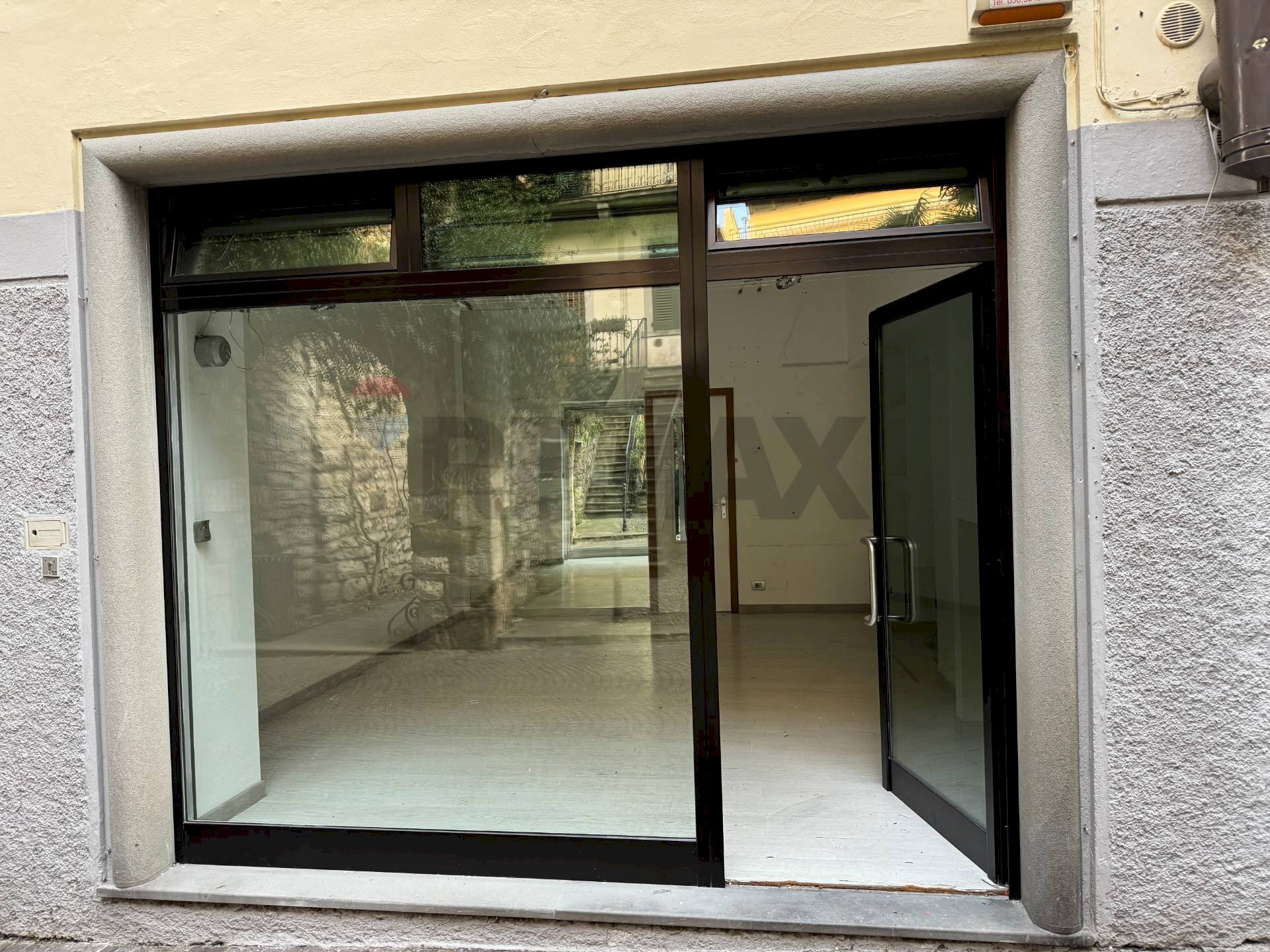 Edificio all\'aperto - Negozio VIA PICCINELLI
 
13, Sarnico - foto 3