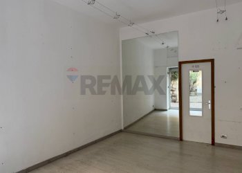 Stanza vuota - Negozio VIA PICCINELLI
 
13, Sarnico - foto 2