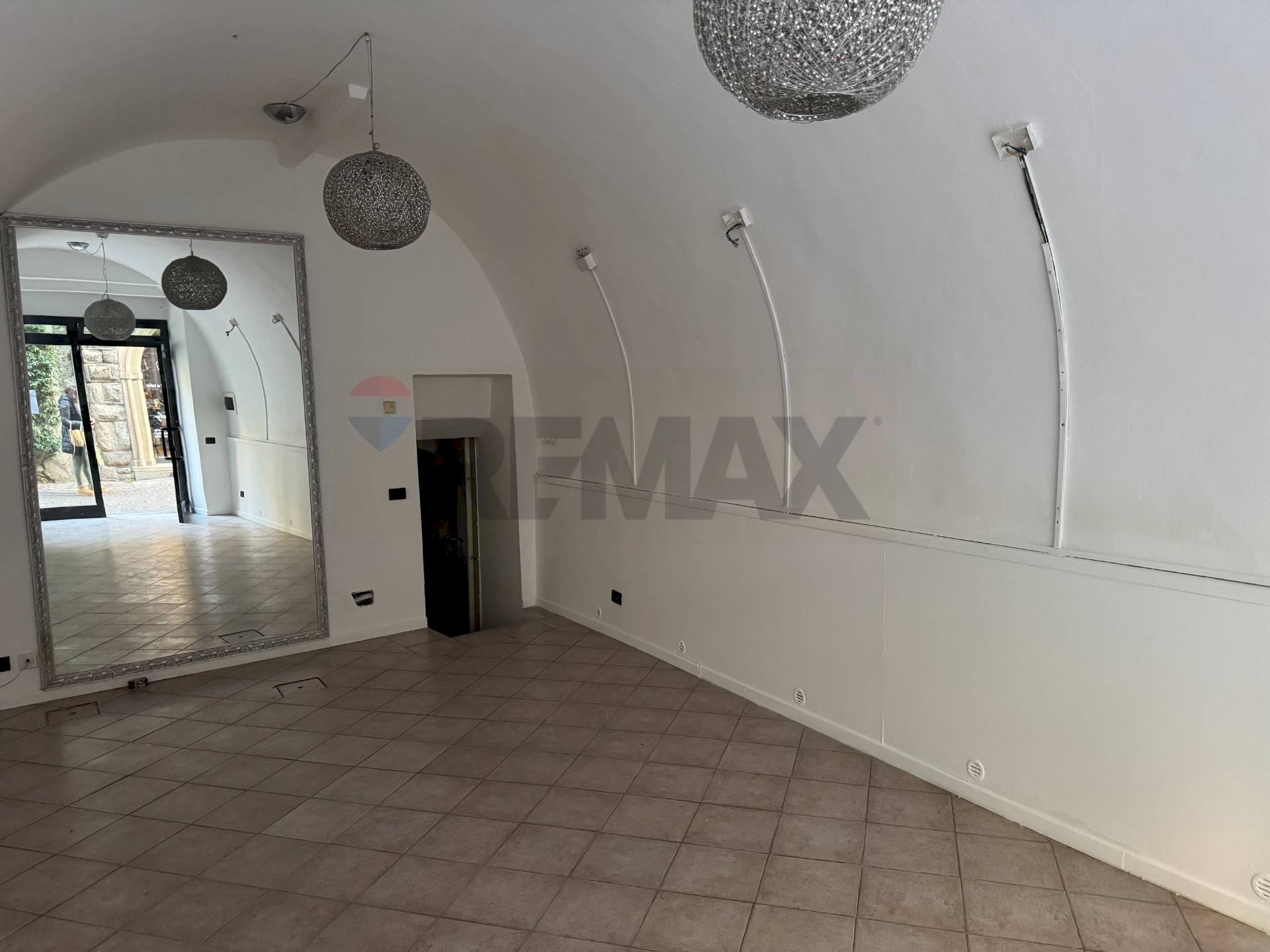 Stanza vuota - Negozio VIA PICCINELLI
 
15, Sarnico - foto 1