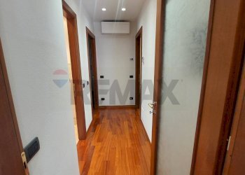 Hall / corridoio - Casa semi indipendente Endine Gaiano - foto 29