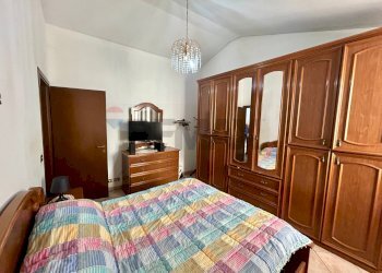 Camera / camera da letto - Trilocale Costa Volpino - foto 15