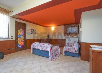 Camera / camera da letto - Villa Almenno San Bartolomeo - foto 17