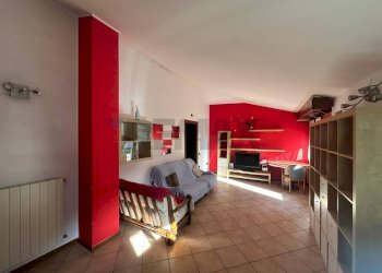 Soggiorno - Trilocale Piazza Monte Grappa
 
45, Villa d'Ogna - foto 4