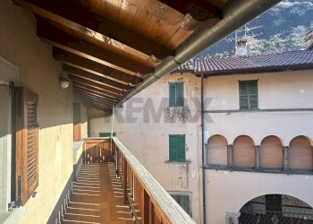 Balcone - Trilocale Piazza Monte Grappa
 
45, Villa d'Ogna - foto 5