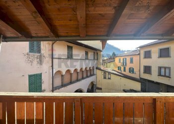 Balcone - Trilocale Piazza Monte Grappa
 
45, Villa d'Ogna - foto 9