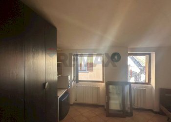 Camera / camera da letto - Trilocale Piazza Monte Grappa
 
45, Villa d'Ogna - foto 17