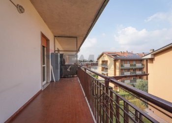 Balcone - Three-room apartment Via Dante Alighieri
 
2, Gorle - photo 13