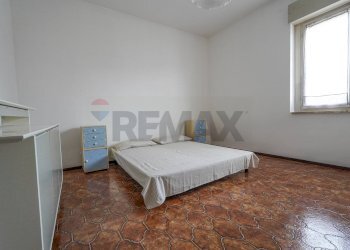 Camera da letto - Three-room apartment Via Dante Alighieri
 
2, Gorle - photo 28