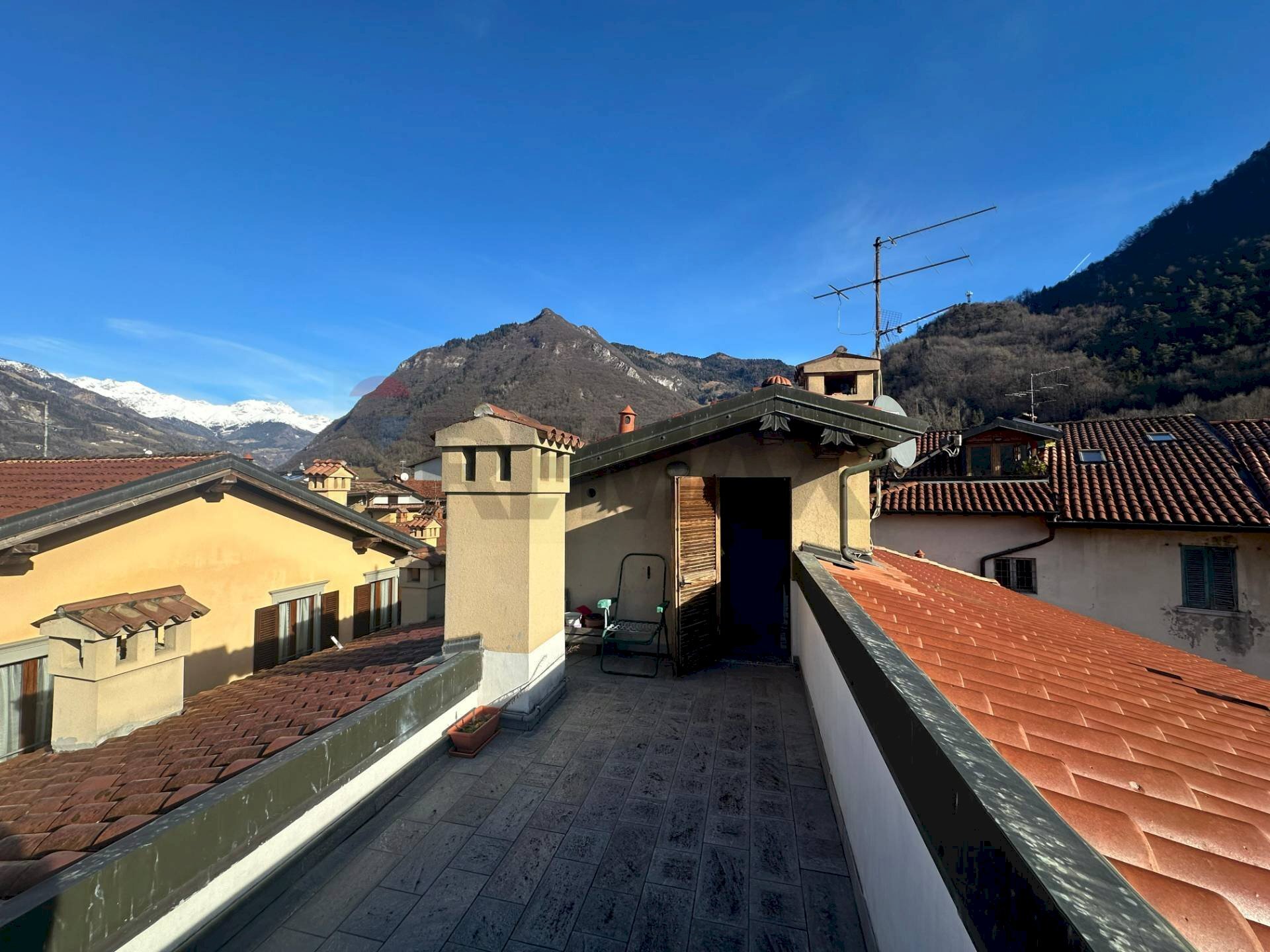 Terrazza - Trilocale Piazza Monte Grappa
 
45, Villa d'Ogna - foto 3