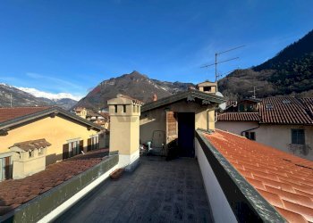 Terrazza - Trilocale Piazza Monte Grappa
 
45, Villa d'Ogna - foto 3