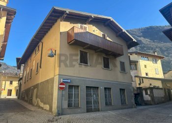 Casa all\'aperto - Trilocale Piazza Monte Grappa
 
45, Villa d'Ogna - foto 6