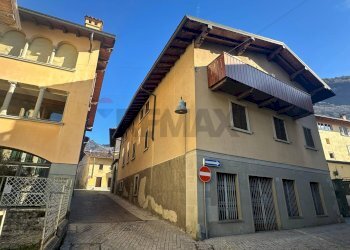 Casa all\'aperto - Trilocale Piazza Monte Grappa
 
45, Villa d'Ogna - foto 7