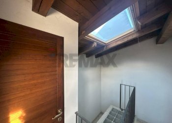 Scale - Trilocale Piazza Monte Grappa
 
45, Villa d'Ogna - foto 10