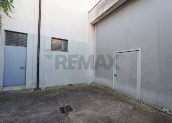 Cortile interno - Locale Commerciale Bergamo - foto 31