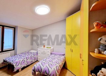 Camera / camera da letto - Quadrilocale via Quartiere 1° Maggio, Piancogno - foto 11