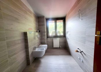 Bagno - Quadrilocale via Quartiere 1° Maggio, Piancogno - foto 13