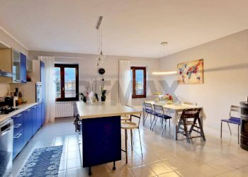 Cucina - Quadrilocale via Quartiere 1° Maggio, Piancogno - foto 15