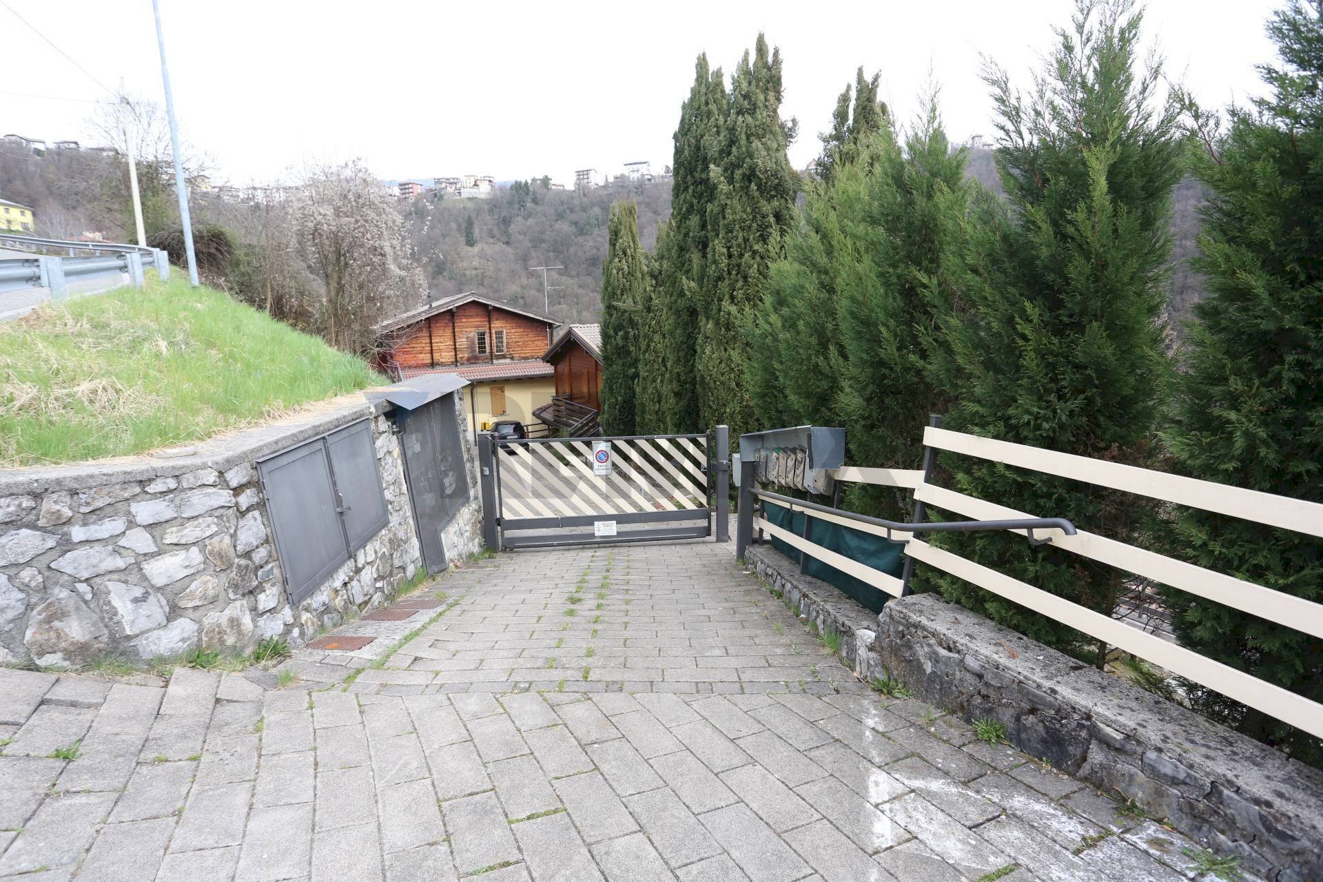 Terrazza - Bilocale Via alle Fonti
 
29, Rota d'Imagna - foto 1