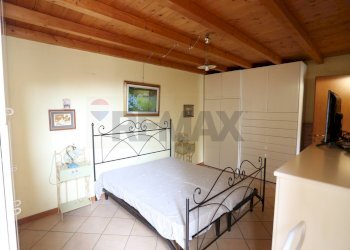 Camera / camera da letto - Bilocale via Pendezzo
 
29, Rota d'Imagna - foto 8