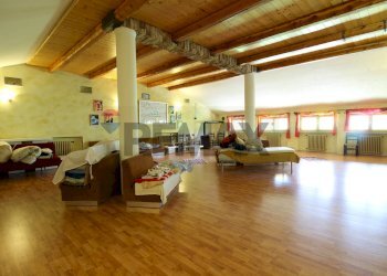 Soggiorno - Casa indipendente borgata serremarchetto
 
1, Pinasca - foto 11