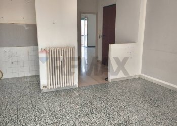 Stanza vuota - Trilocale Via Torino
 
56, Beinasco - foto 14