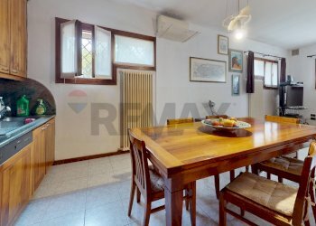 Sala da pranzo - Casa semi indipendente Via Stradone
 
123, Torri di Quartesolo - foto 6