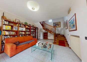 Soggiorno - Casa semi indipendente Via Stradone
 
123, Torri di Quartesolo - foto 10